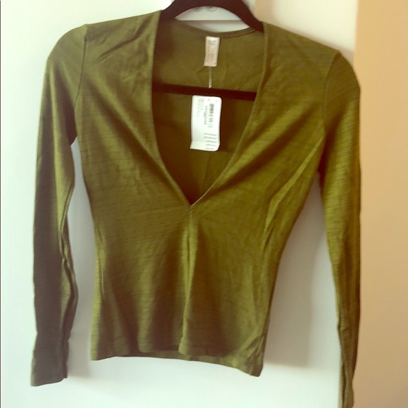 Deep plunge v neck top - Picture 1 of 3